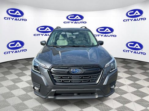 Used 2022 Subaru Forester Premium AWD/4WD image 8