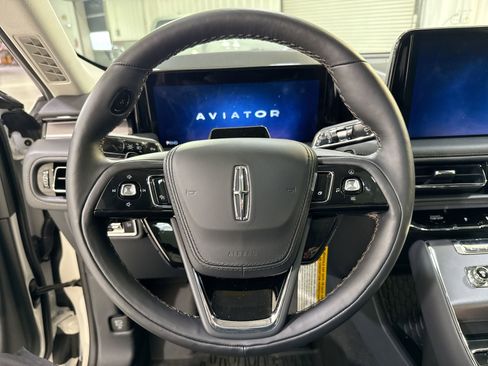 New 2025 Lincoln Aviator 2WD w/ Equipment Group 101A image 13