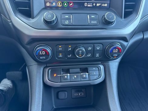 Used 2023 GMC Acadia AT4 w/ Technology Package AWD/4WD image 20