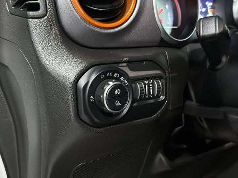 Used 2022 Jeep Gladiator Mojave w/ LED Lighting Group AWD/4WD image 23