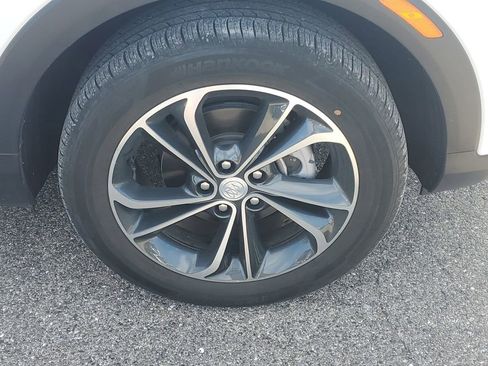 Used 2022 Buick Encore GX Select image 7