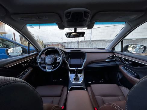 Used 2020 Subaru Outback Touring AWD/4WD image 10