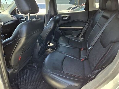 Used 2020 Jeep Compass Trailhawk AWD/4WD image 14