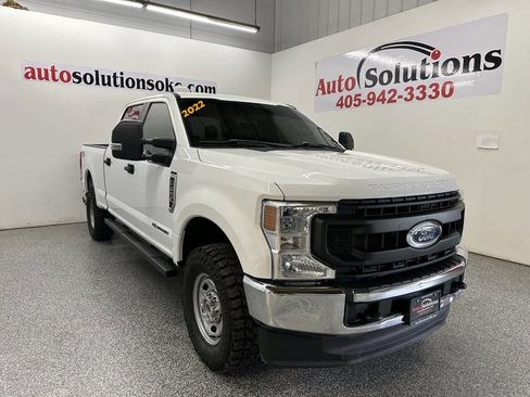 Used 2022 Ford F250 XL w/ Power Equipment Group image 1