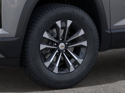 New 2027 Chevrolet Equinox LT w/ Convenience Package II FWD image 9