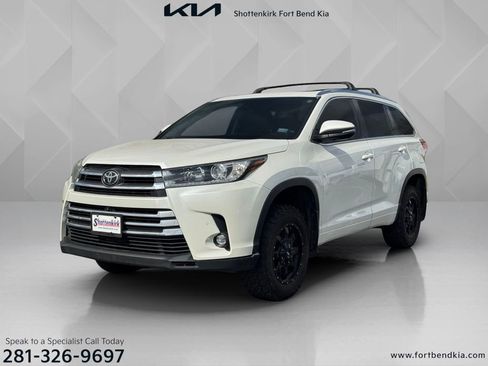 Used 2019 Toyota Highlander Limited Platinum image 1