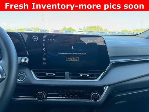 Used 2025 Chevrolet Equinox LT image 7