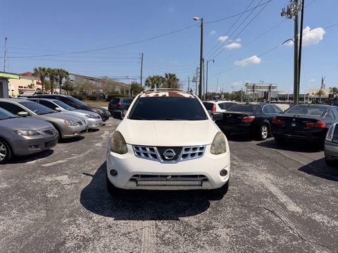 Used 2014 Nissan Rogue S image 1