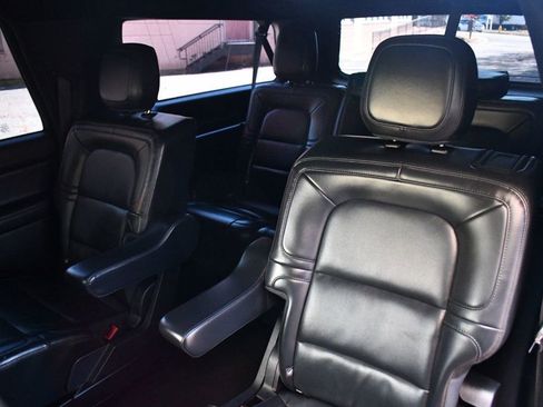 Used 2022 Lincoln Navigator L 4WD image 32