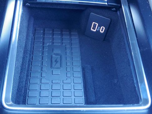 New 2026 Lincoln Corsair Reserve w/ Jet Appearance Package image 23