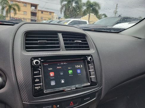 Used 2017 Mitsubishi Outlander Sport ES image 30