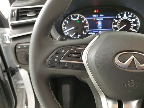 Certified 2025 INFINITI QX50 Luxe image 25
