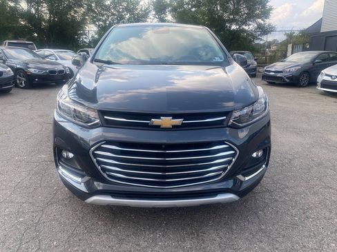 Used 2020 Chevrolet Trax LS w/ Tint and Cruise Package FWD image 4