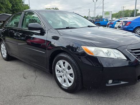 Used 2009 Toyota Camry XLE FWD image 3