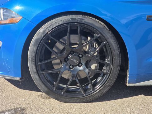 Used 2019 Ford Mustang GT image 5