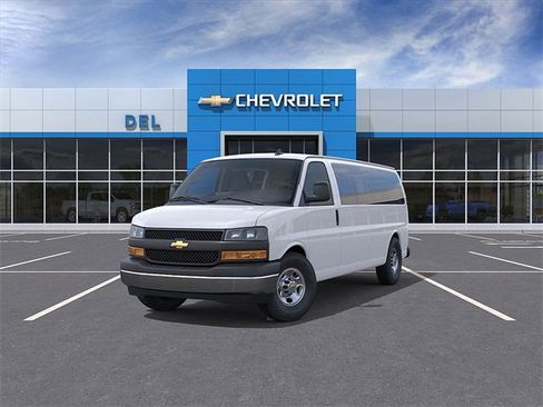 New 2025 Chevrolet Express 3500 LS image 8