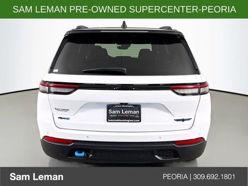 Used 2024 Jeep Grand Cherokee Trailhawk image 6