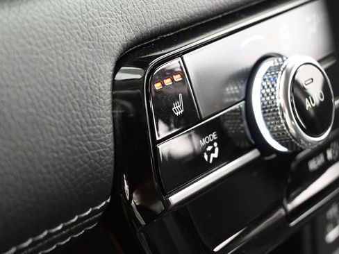 Used 2025 Honda Pilot EX-L image 26