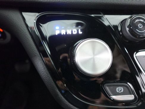 New 2026 Chrysler Pacifica Select image 20