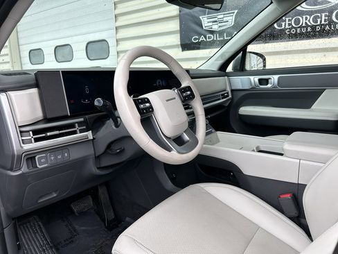 Used 2024 Hyundai Santa Fe SEL image 9