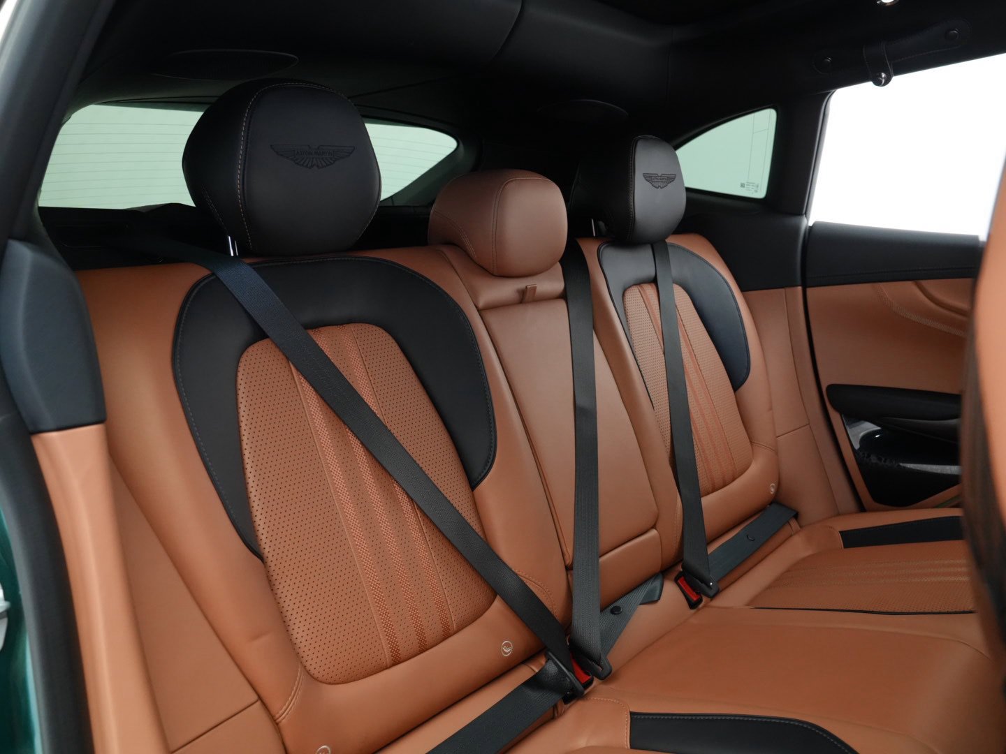 Used 2025 Aston Martin DBX 707 AWD/4WD image 34