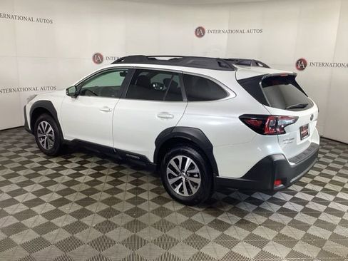 Used 2025 Subaru Outback Premium w/ Popular Package #1A AWD/4WD image 6