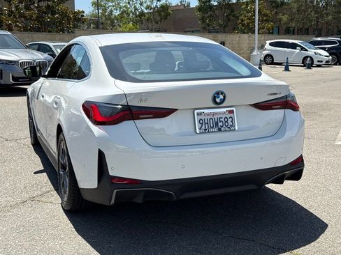 Used 2023 BMW i4 eDrive40 w/ Premium Package RWD image 11