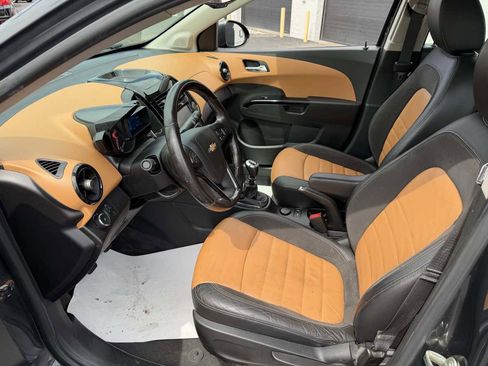 Used 2014 Chevrolet Sonic LTZ w/ Dusk Package FWD image 11