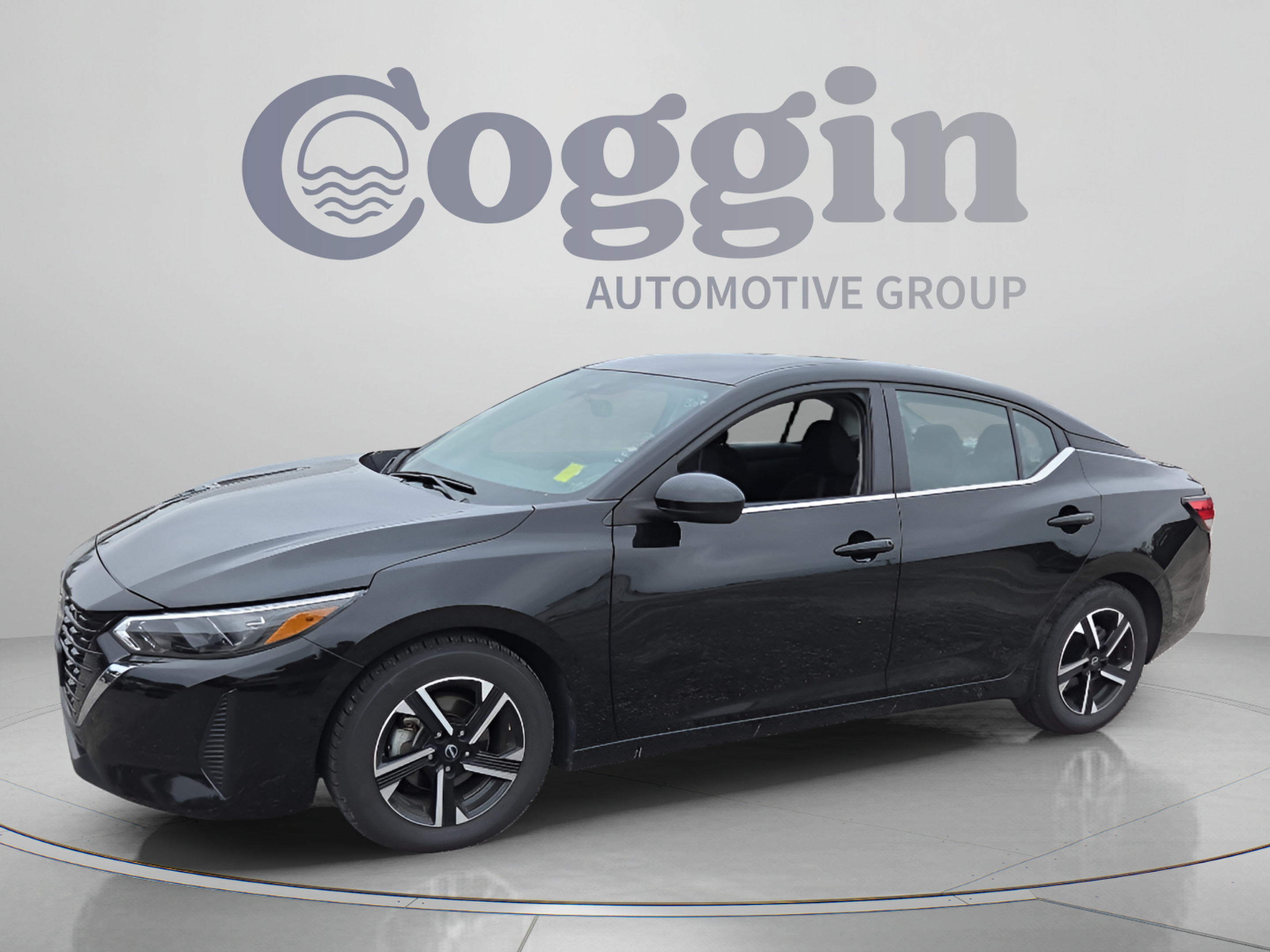 Used 2025 Nissan Sentra SV FWD image 1