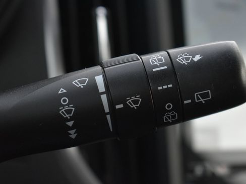 Used 2022 Subaru Forester Limited w/ Popular Package #2 image 22