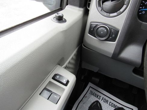 Used 2022 Ford E-350 and Econoline 350 Super Duty RWD image 33