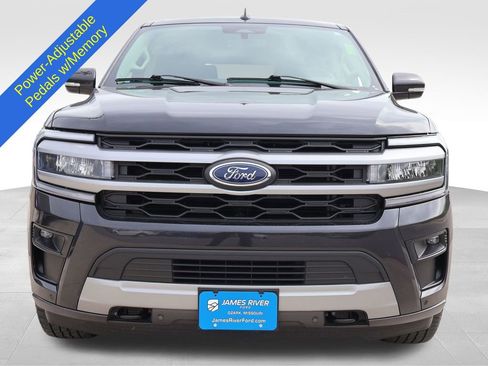 Used 2022 Ford Expedition XLT AWD/4WD image 8