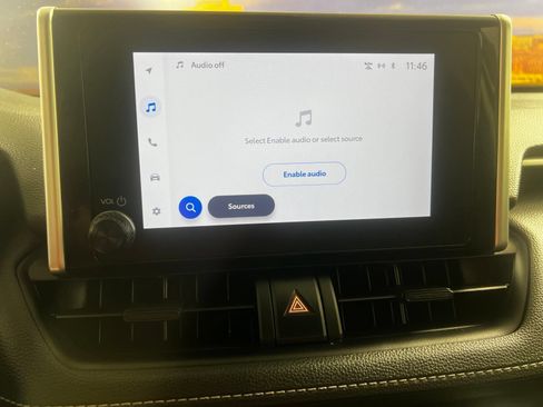 Used 2025 Toyota RAV4 XLE FWD image 17