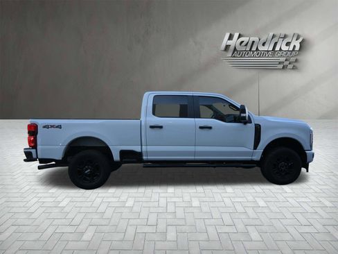 Used 2023 Ford F250 XL w/ STX Appearance Package image 10