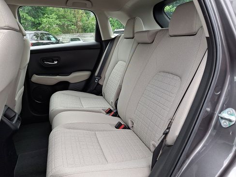 Certified 2024 Honda HR-V LX image 9