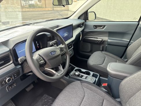 New 2025 Ford Maverick XLT w/ Black Appearance Package image 19