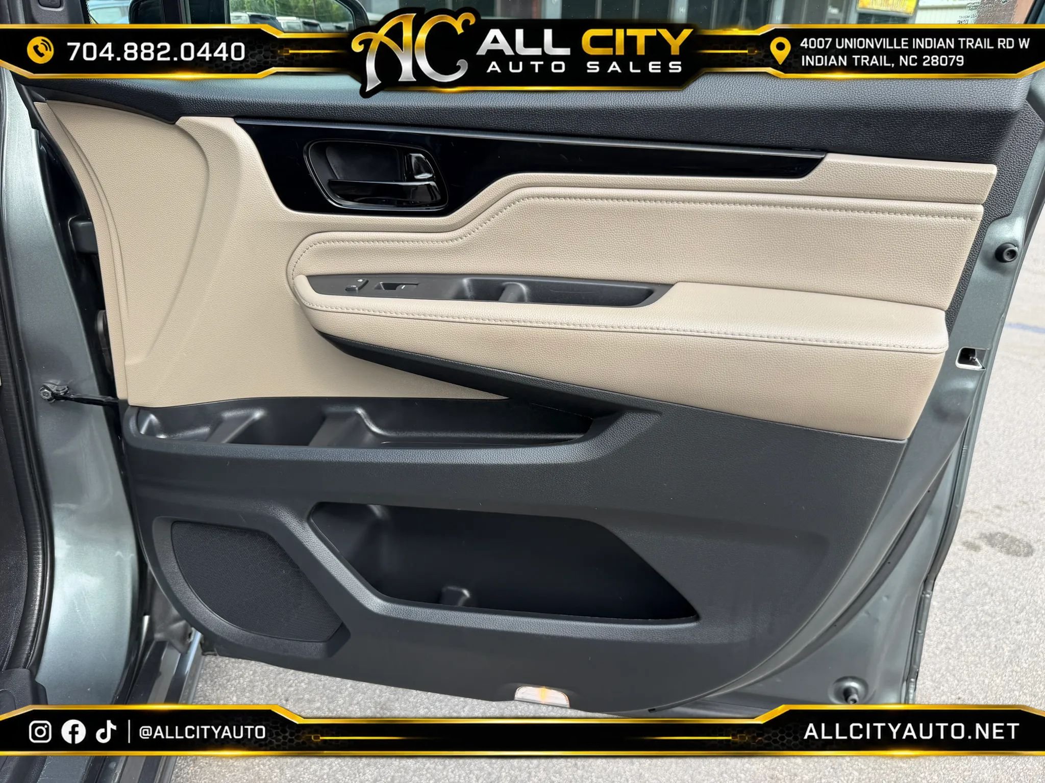 Used 2018 Honda Odyssey Elite image 16