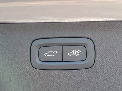 New 2026 Volvo XC90 T8 Ultra w/ Protection Package Premier image 30