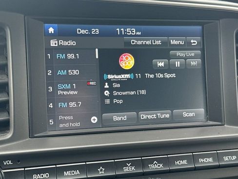 Used 2019 Hyundai Elantra SEL image 17