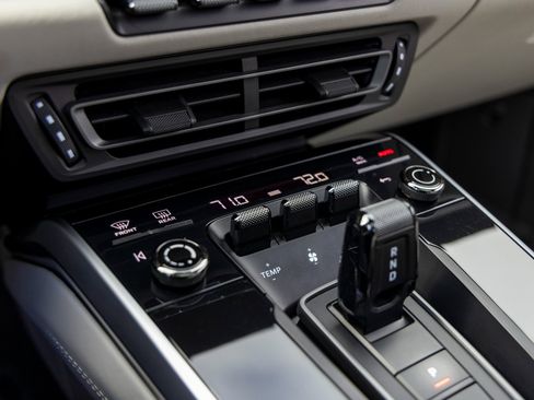 Used 2020 Porsche 911 Carrera S image 37