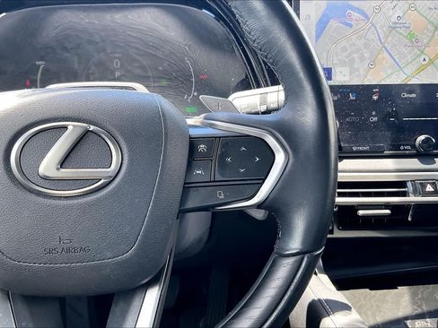 Used 2024 Lexus RX 450h AWD w/ Luxury Package image 25