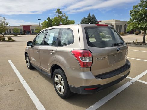 Used 2014 Subaru Forester 2.5i AWD/4WD image 3