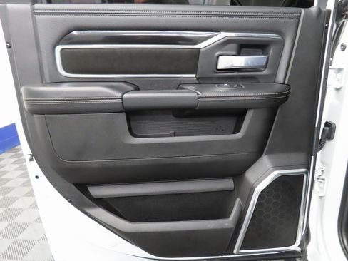 Used 2022 RAM 2500 Laramie w/ Night Edition image 59