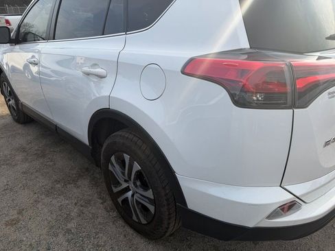Used 2018 Toyota RAV4 LE image 3