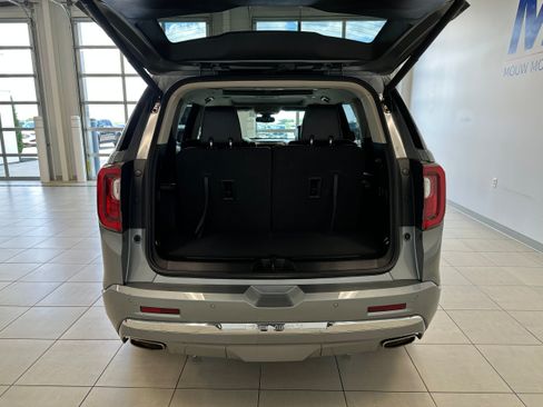 Used 2023 GMC Acadia Denali AWD/4WD image 7