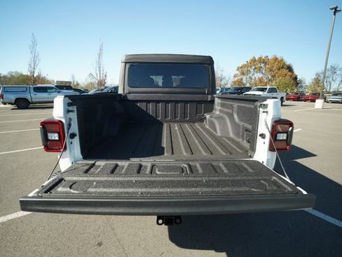 New 2026 Jeep Gladiator Rubicon image 15