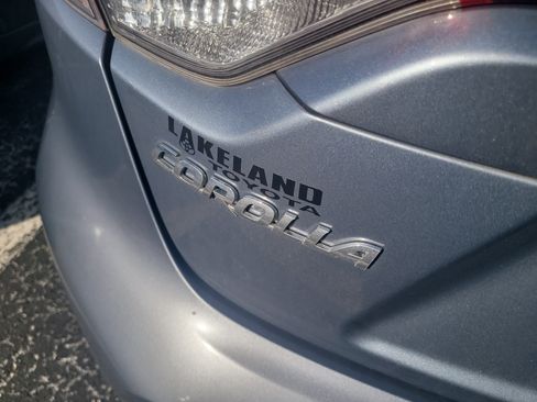 Used 2022 Toyota Corolla LE FWD image 11