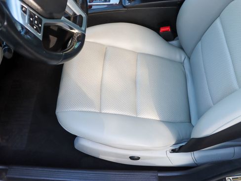 Used 2014 Mercedes-Benz C 300 4MATIC Sedan image 16