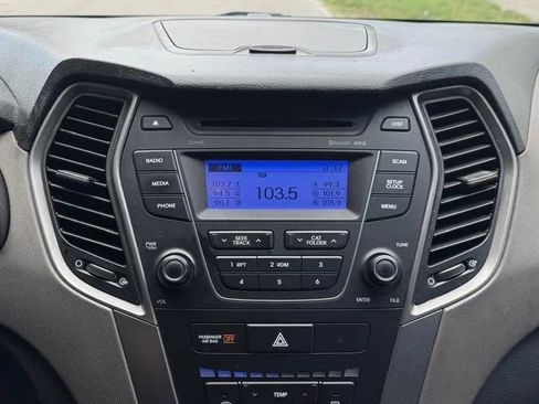 Used 2016 Hyundai Santa Fe Sport image 11