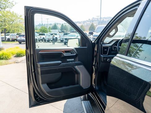 Certified 2023 GMC Sierra 1500 Denali w/ Denali Reserve Package AWD/4WD image 18